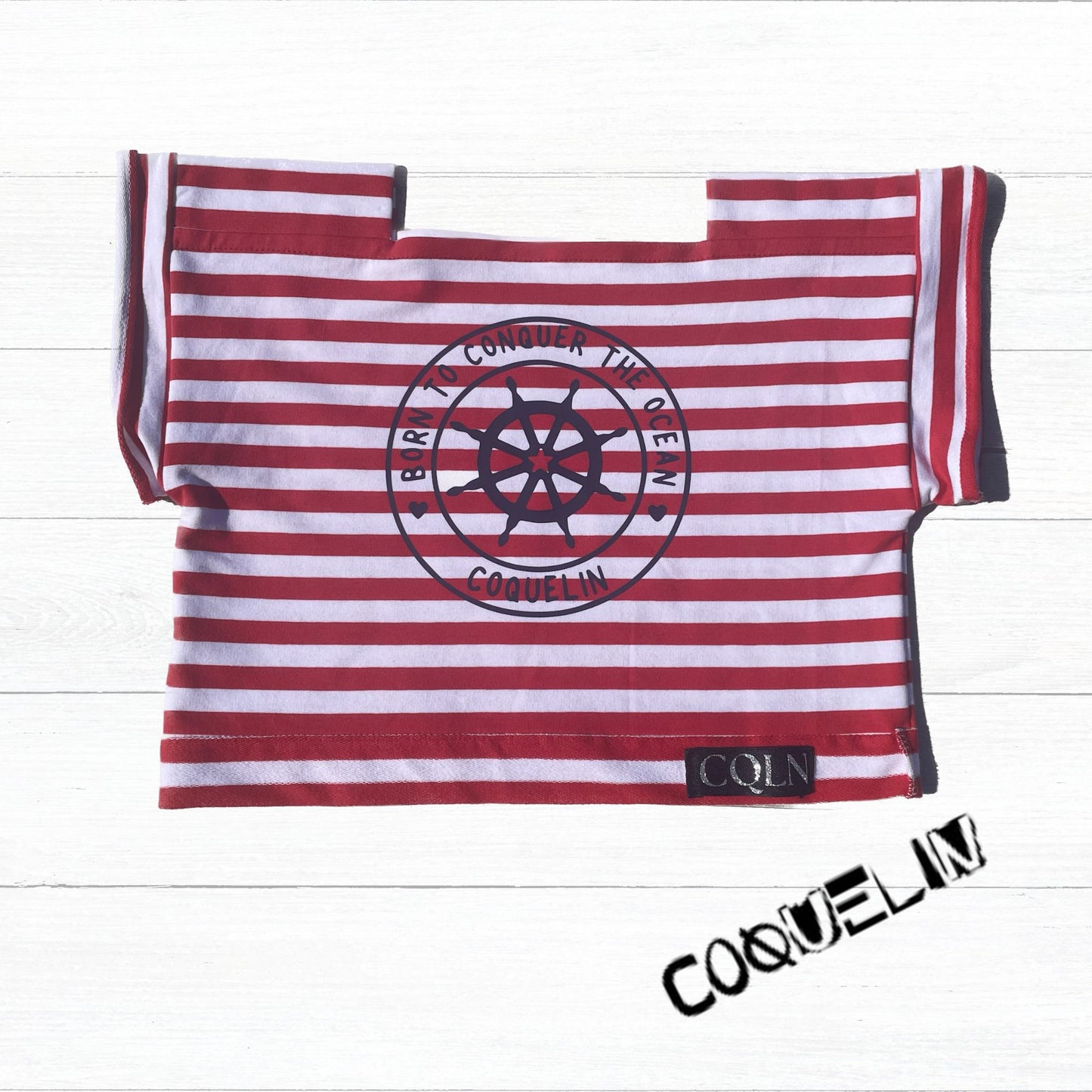 Top Born to Conquer the Ocean rojo