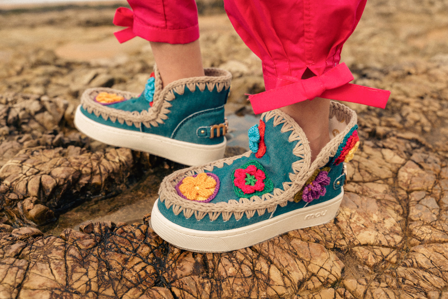Summer eskimo sneaker kid crochet flowers
