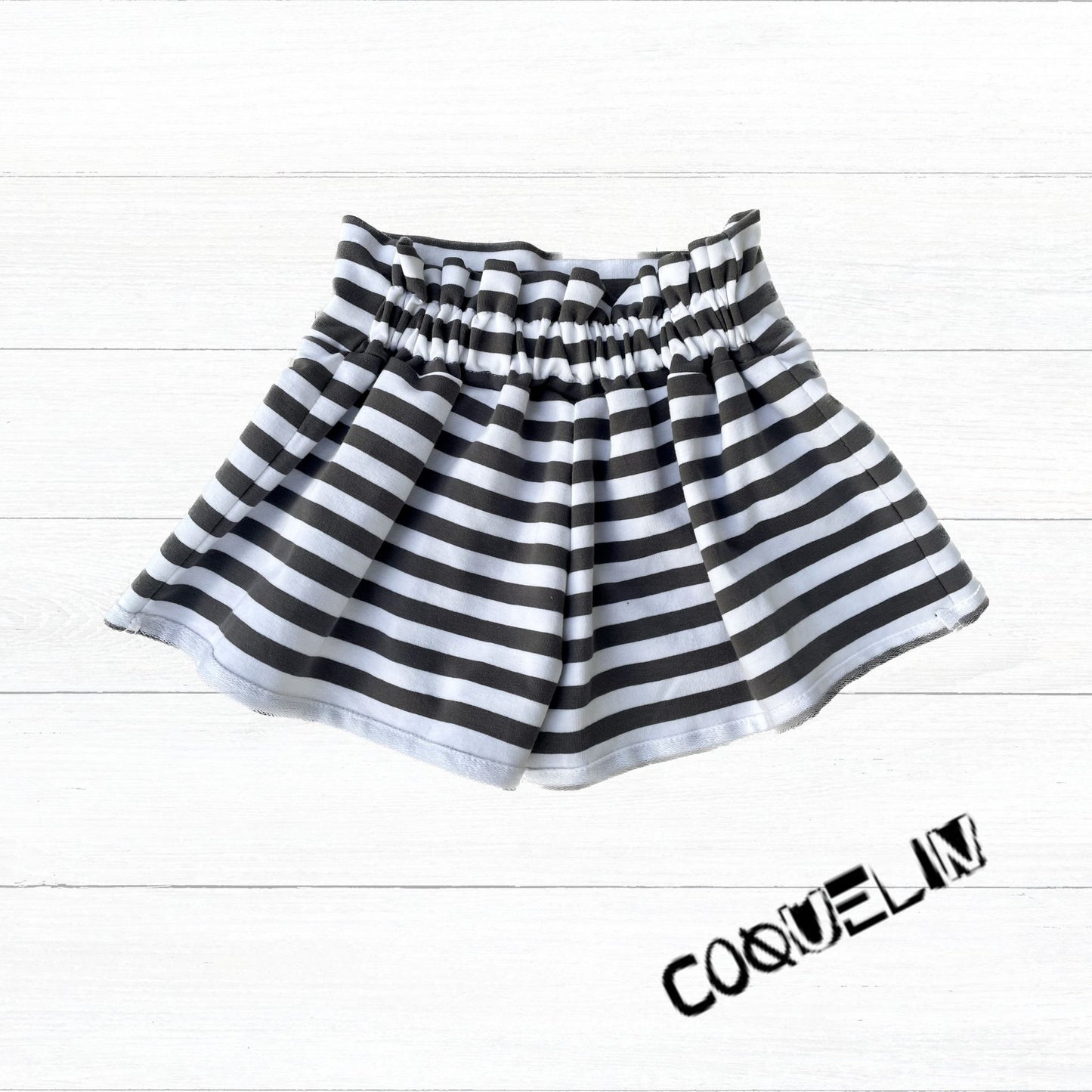 Pantalón Born to Conquer the Ocean gris