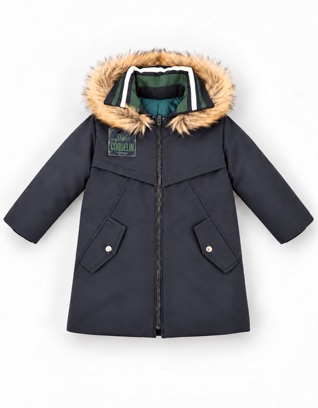 Parka Outside infantil azul marino de niño, con capucha de pelo sintético, cremallera azul y bolsillos con tapeta; vista frontal sobre fondo blanco